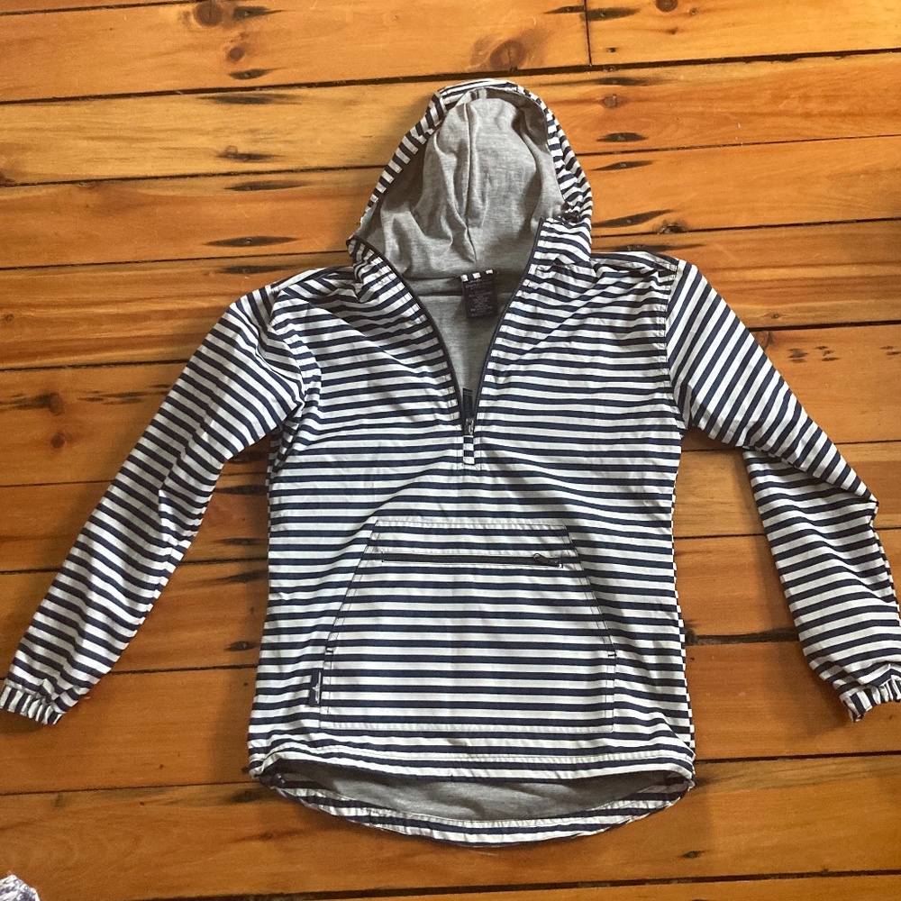 NEVER WORN Charles River rain jacket
